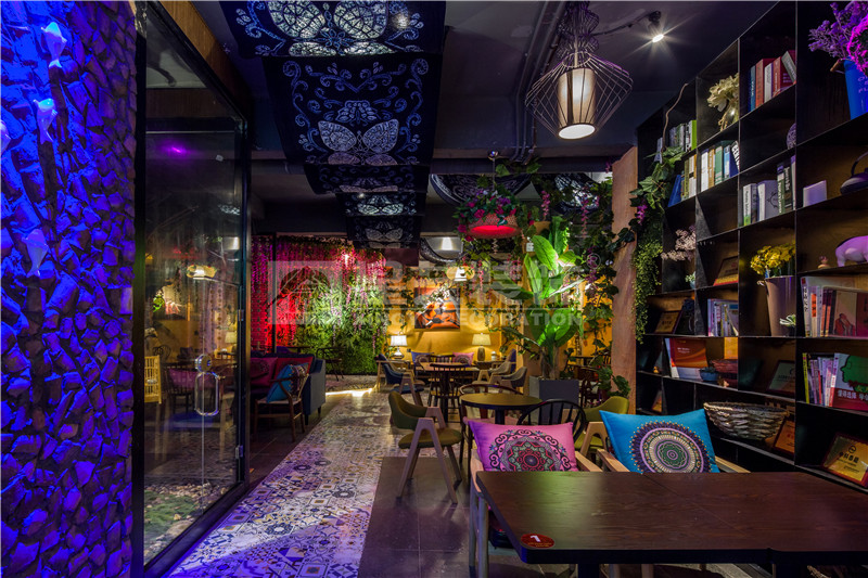 大化“因為所以”咖啡生活館200平過道裝修設(shè)計實景圖