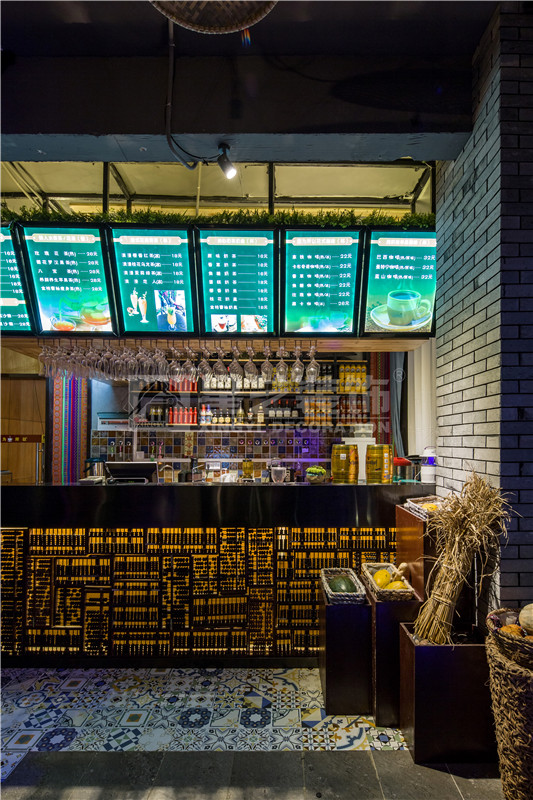大化“因為所以”咖啡生活館200平冷飲區(qū)裝修設(shè)計實景圖