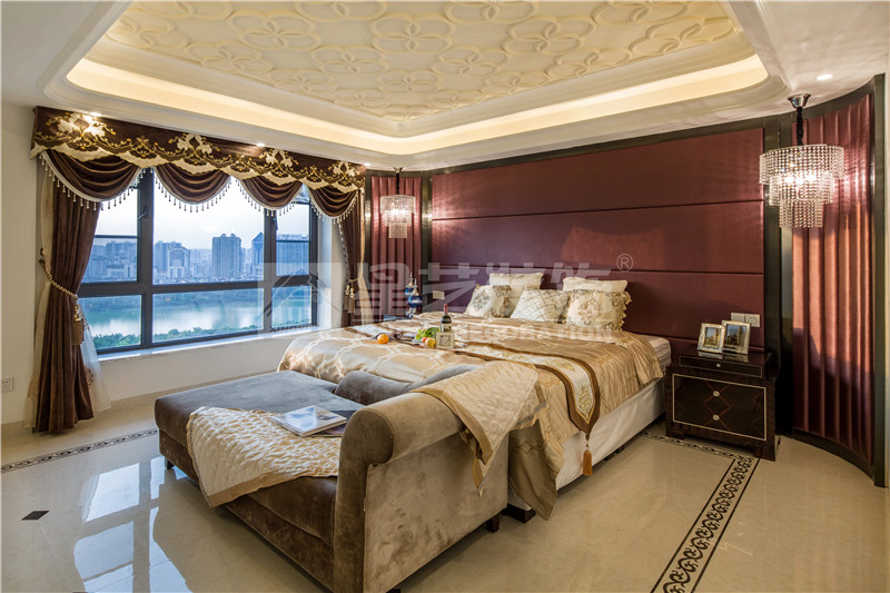 南湖名都廣場328平主臥裝修實(shí)景