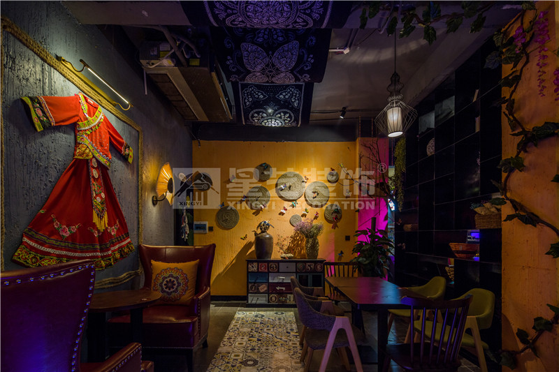 大化“因為所以”咖啡生活館200平入戶裝修設(shè)計實景圖