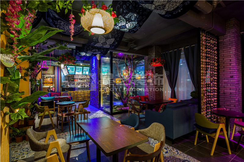 大化“因為所以”咖啡生活館200平餐廳裝修設(shè)計實景圖