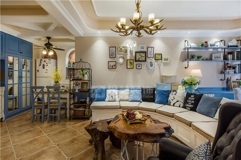 鳳嶺山語城89平美式地中?？蛷d裝修實景圖