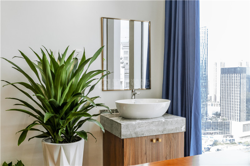 五星綠地中心華藍(lán)巖土公司2000平辦公室裝修實(shí)景圖