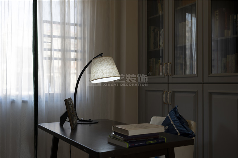 翡翠時(shí)光240平復(fù)式書房裝修實(shí)景圖