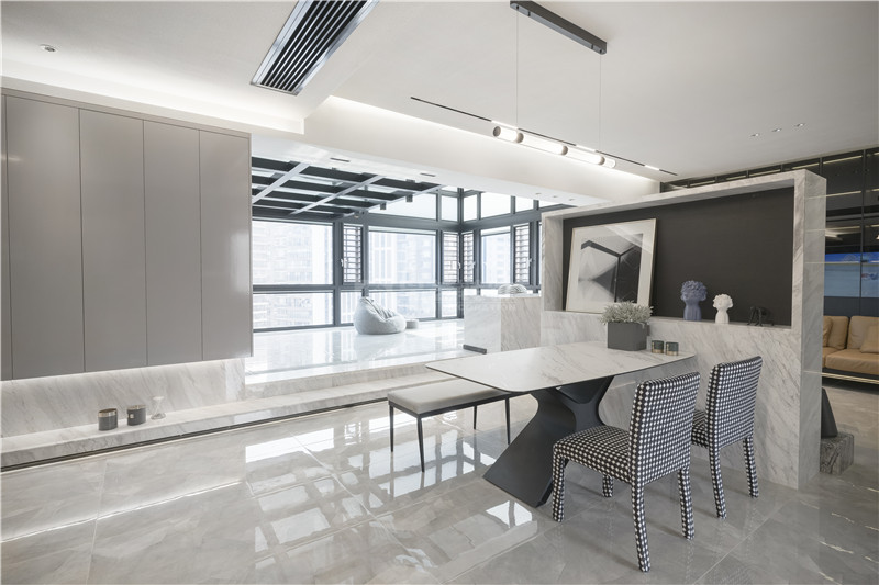 聯(lián)發(fā)君瀾180平餐廳裝修實景圖