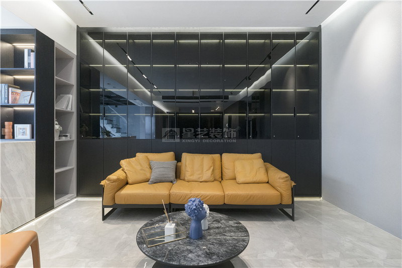 聯(lián)發(fā)君瀾180平客廳裝修實景圖