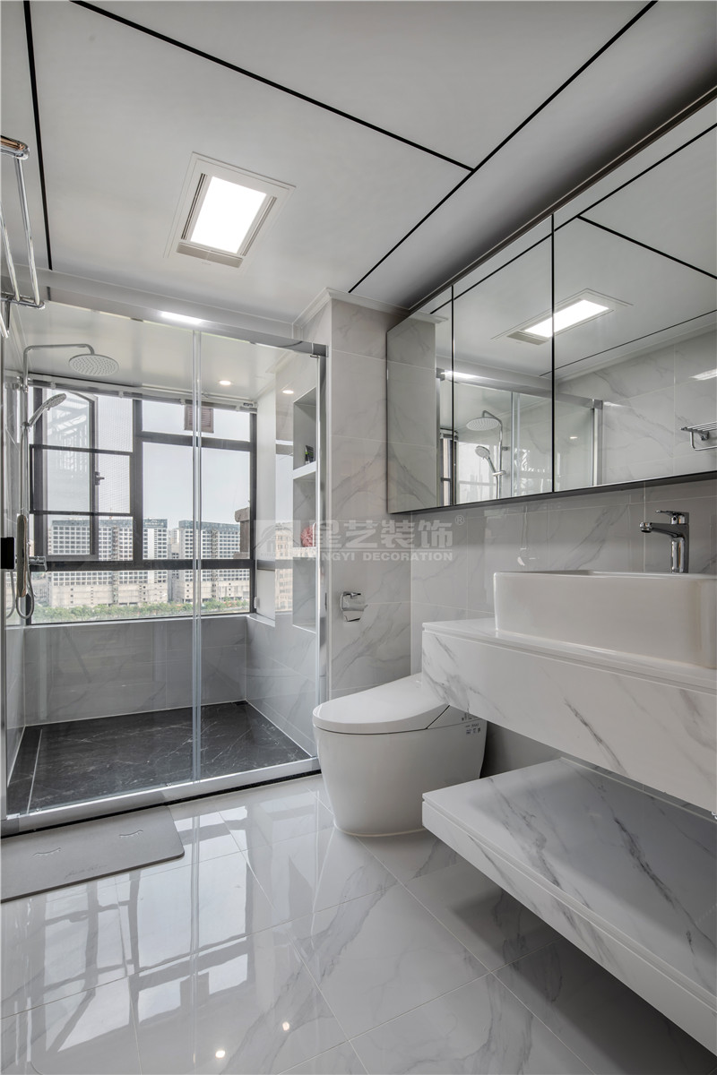 云景山語(yǔ)城186平復(fù)式衛(wèi)生間裝修實(shí)景圖