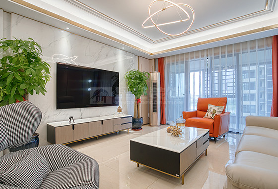 保利翎峰臺    150平