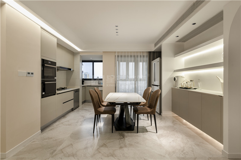 萬(wàn)象華府140平餐廳裝修實(shí)景圖