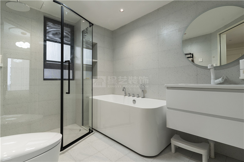 萬(wàn)象華府140平衛(wèi)生間裝修實(shí)景圖