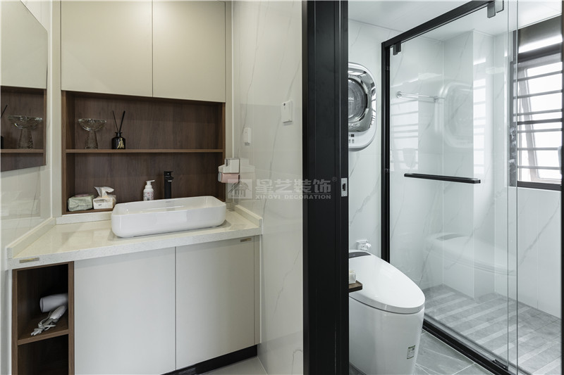 翡翠時光 復(fù)式270平衛(wèi)生間裝修實景圖