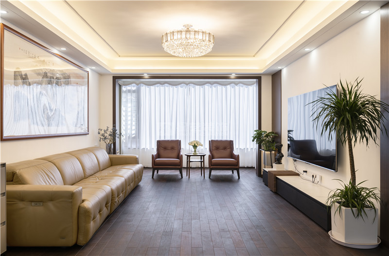 翡翠時光 復(fù)式270平客廳裝修實景圖