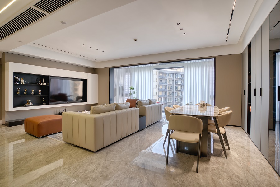 華潤西園149平現(xiàn)代輕奢客廳實(shí)景