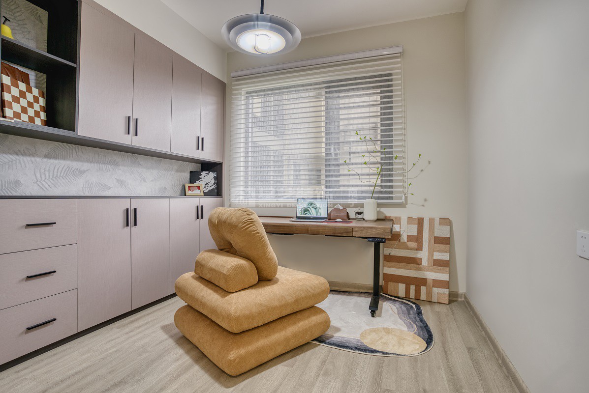 華潤西園悅府149平書房裝修實(shí)景