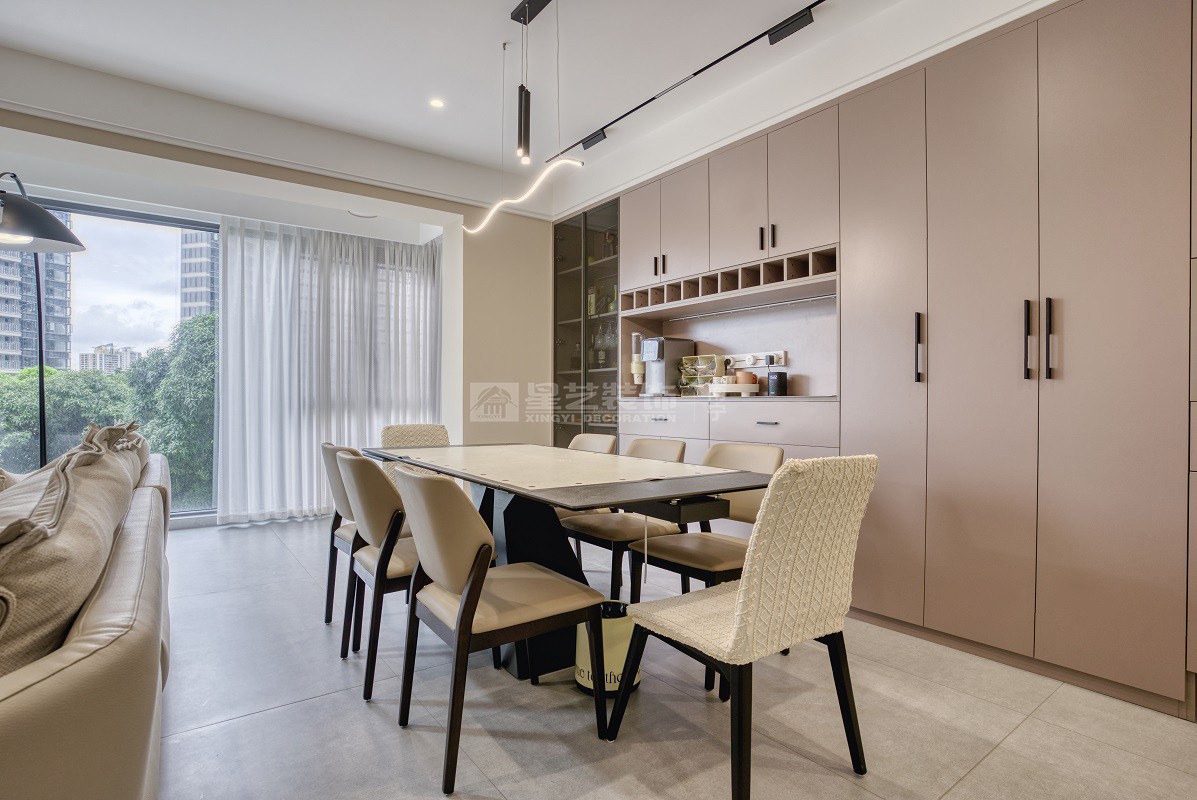 華潤西園悅府149平餐廳裝修實(shí)景