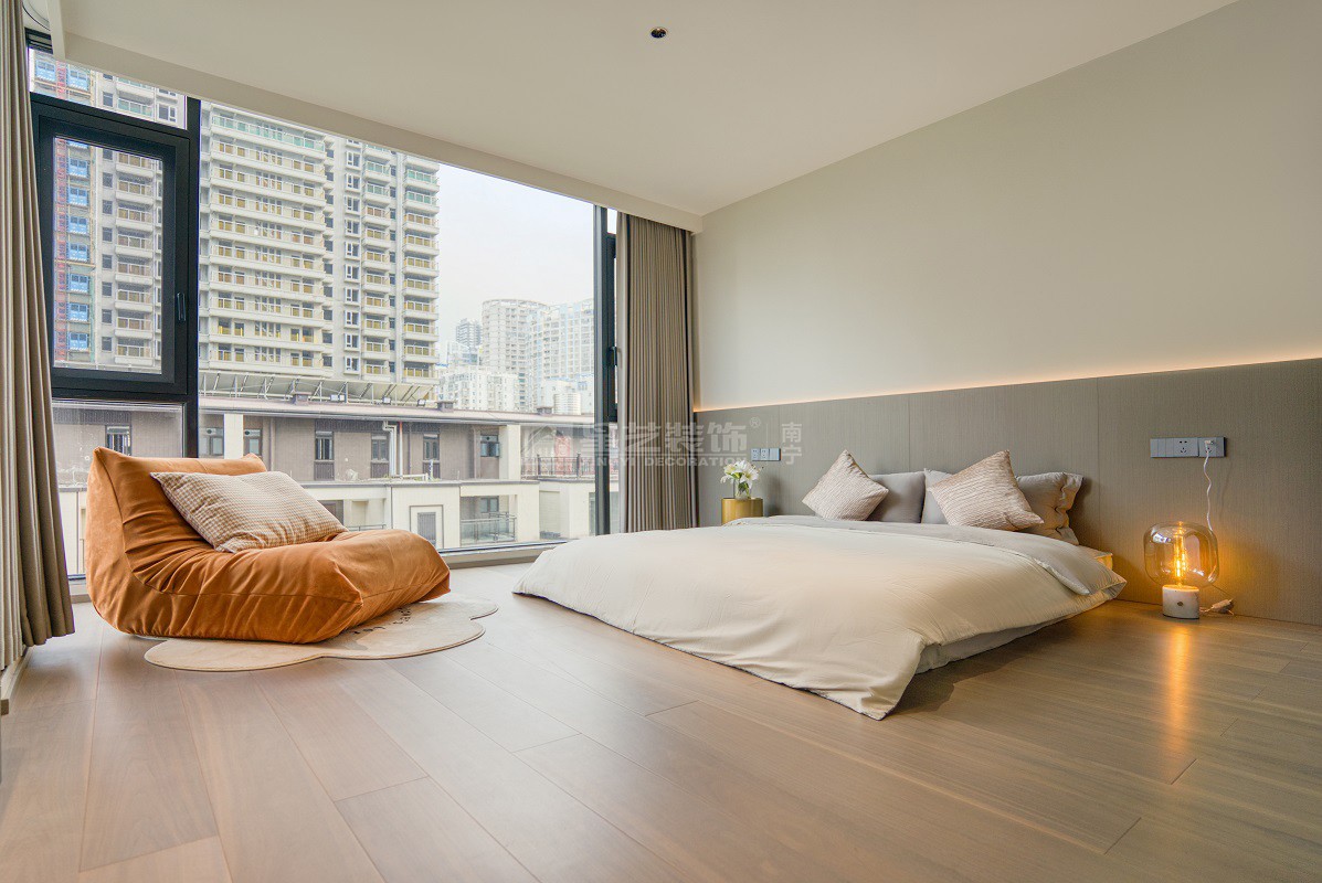 唐樾青山240平現(xiàn)代風(fēng)格臥室裝修實(shí)景