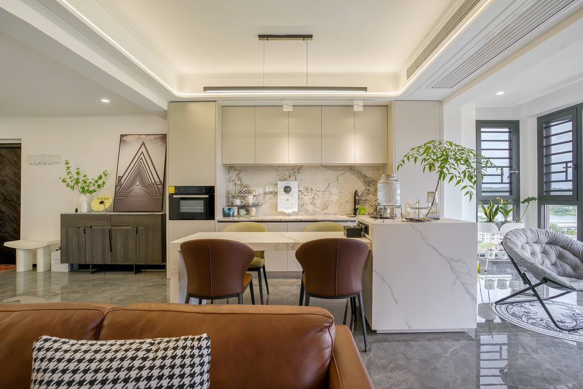 臻澤苑270平現(xiàn)代風(fēng)格客廳裝修實景