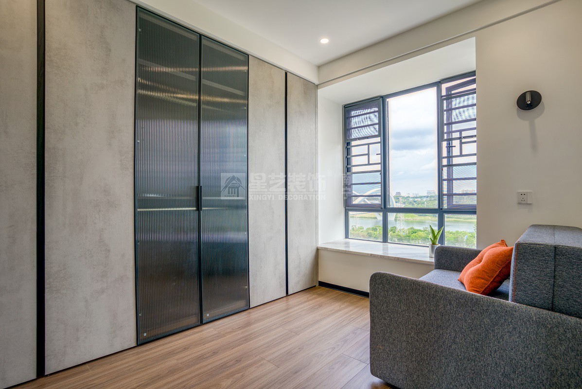 臻澤苑270平現(xiàn)代風(fēng)格衣帽間裝修實景