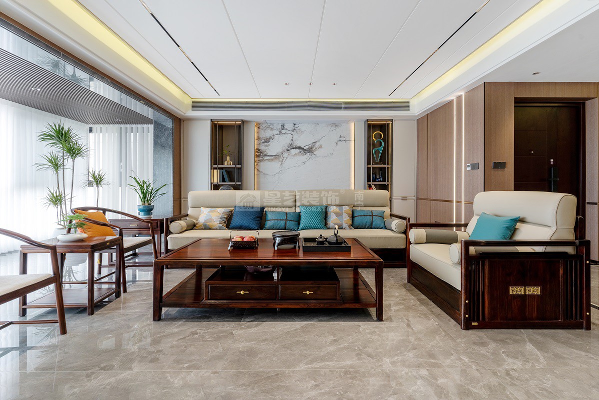 南寧星藝裝飾雙瓏原著188平新中式客廳實景