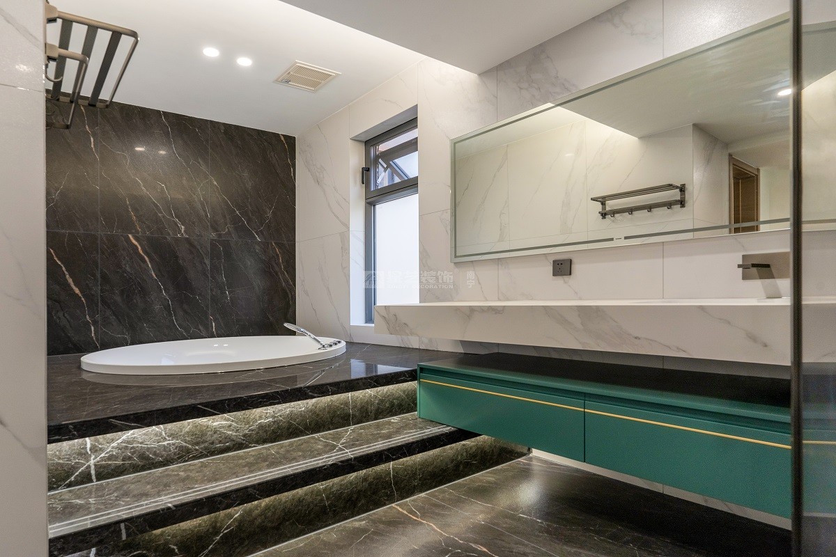 碧貴園230平現(xiàn)代風(fēng)格廚房裝修實景