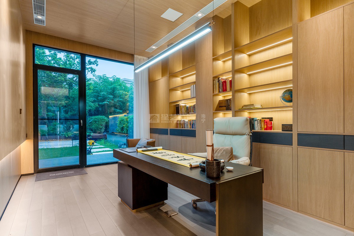 保利山漸青800平現(xiàn)代輕奢書房裝修實(shí)景