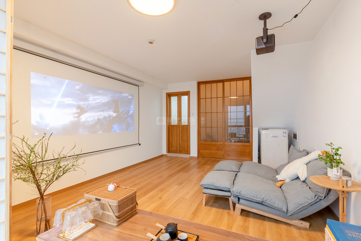 綠地中央廣場(chǎng)40平客廳裝修實(shí)景