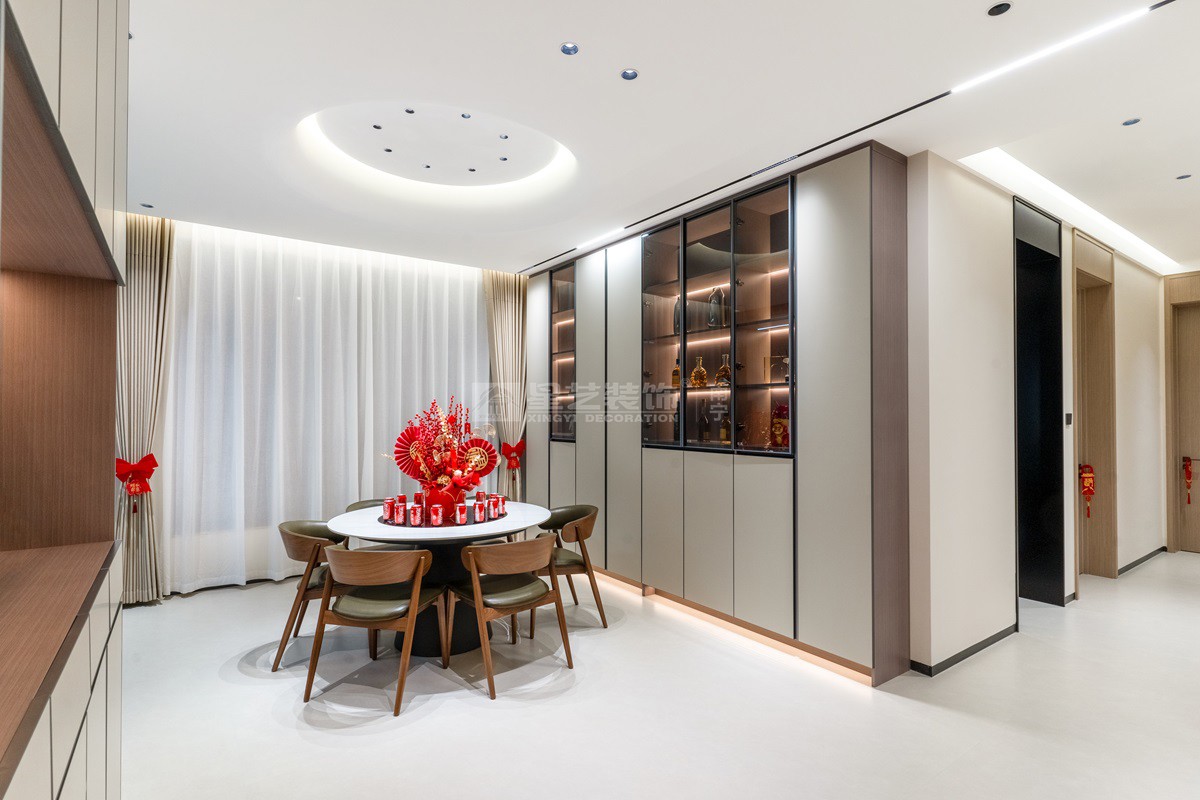 美泉1612 230平現(xiàn)代風格餐廳裝修實景