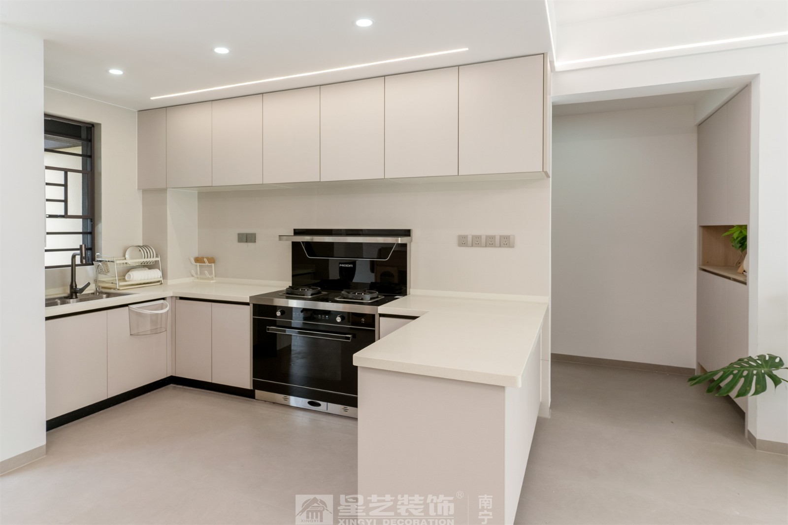 聯(lián)發(fā)臻境136平現(xiàn)代簡約廚房實(shí)景