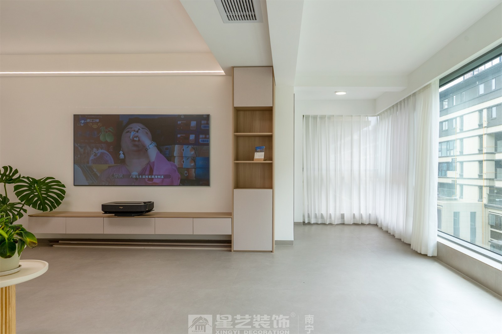 聯(lián)發(fā)臻境136平現(xiàn)代簡約客廳實(shí)景