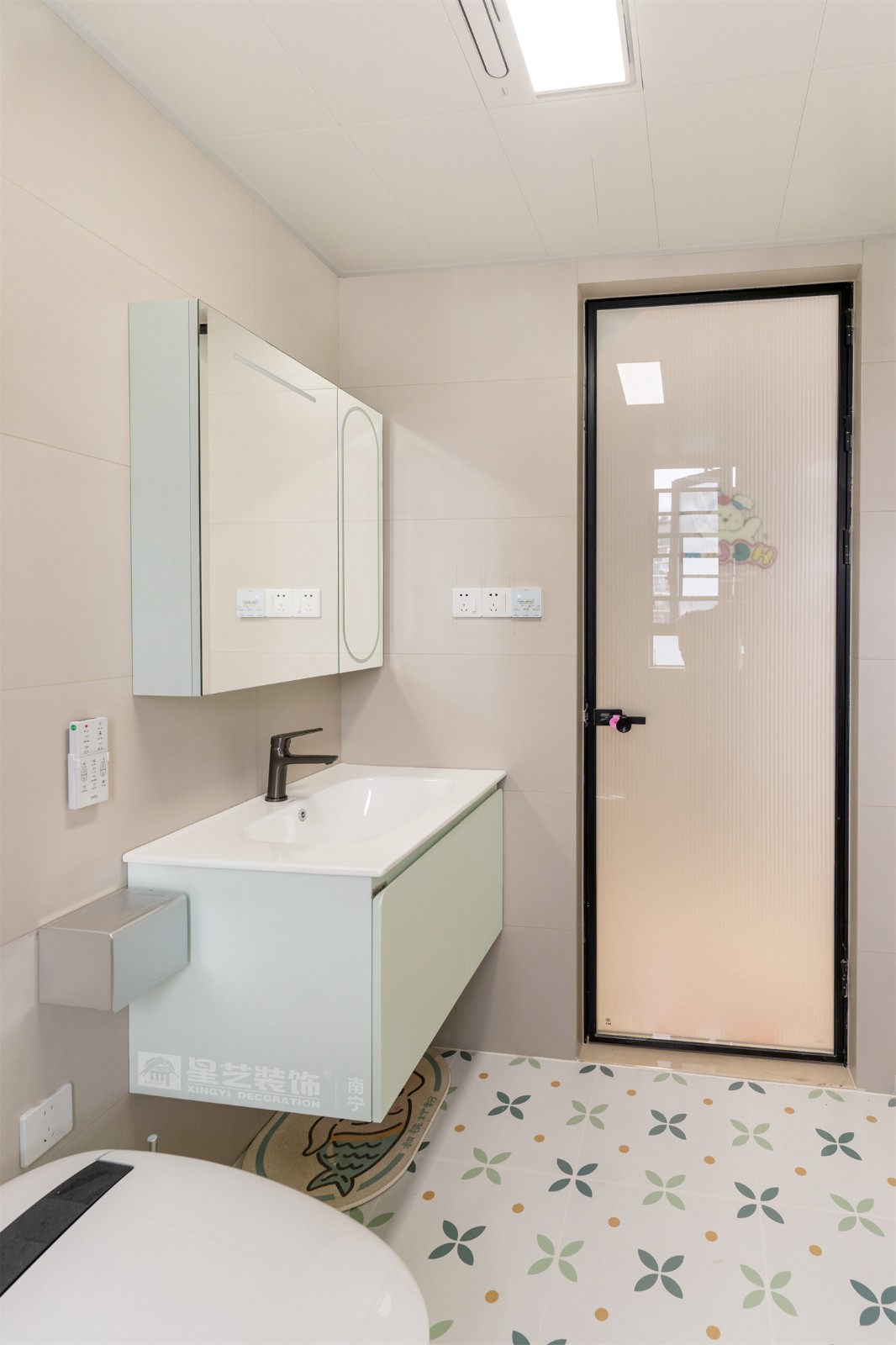 華潤(rùn)西園悅府118平法式衛(wèi)生間裝修完工實(shí)景圖