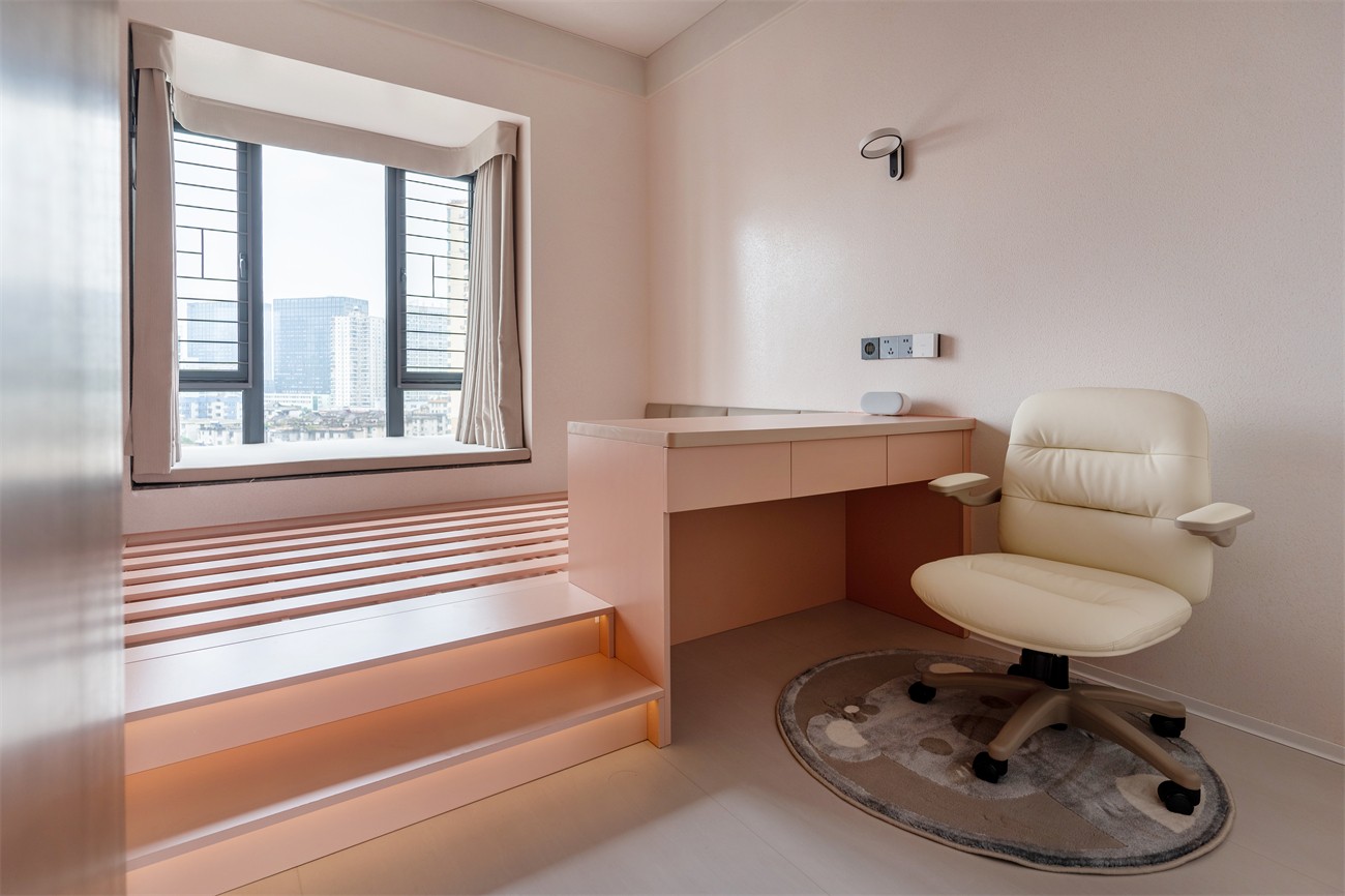 華潤(rùn)西園悅府167平意式風(fēng)格臥室裝修完工實(shí)景