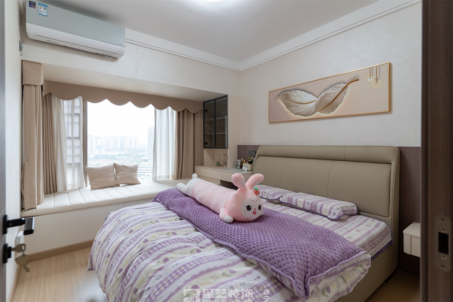 嘉逸城120平現(xiàn)代風(fēng)格臥室裝修完工實景圖