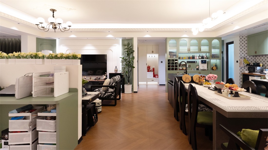 山漸青151平法式客廳裝修完工實(shí)景圖