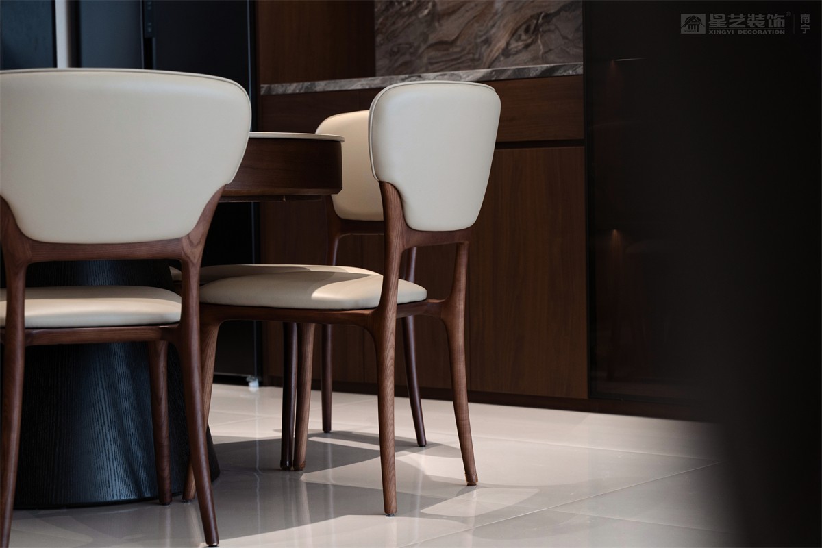 華潤(rùn)西園潤(rùn)府143平意式輕奢餐廳裝修完工實(shí)景圖