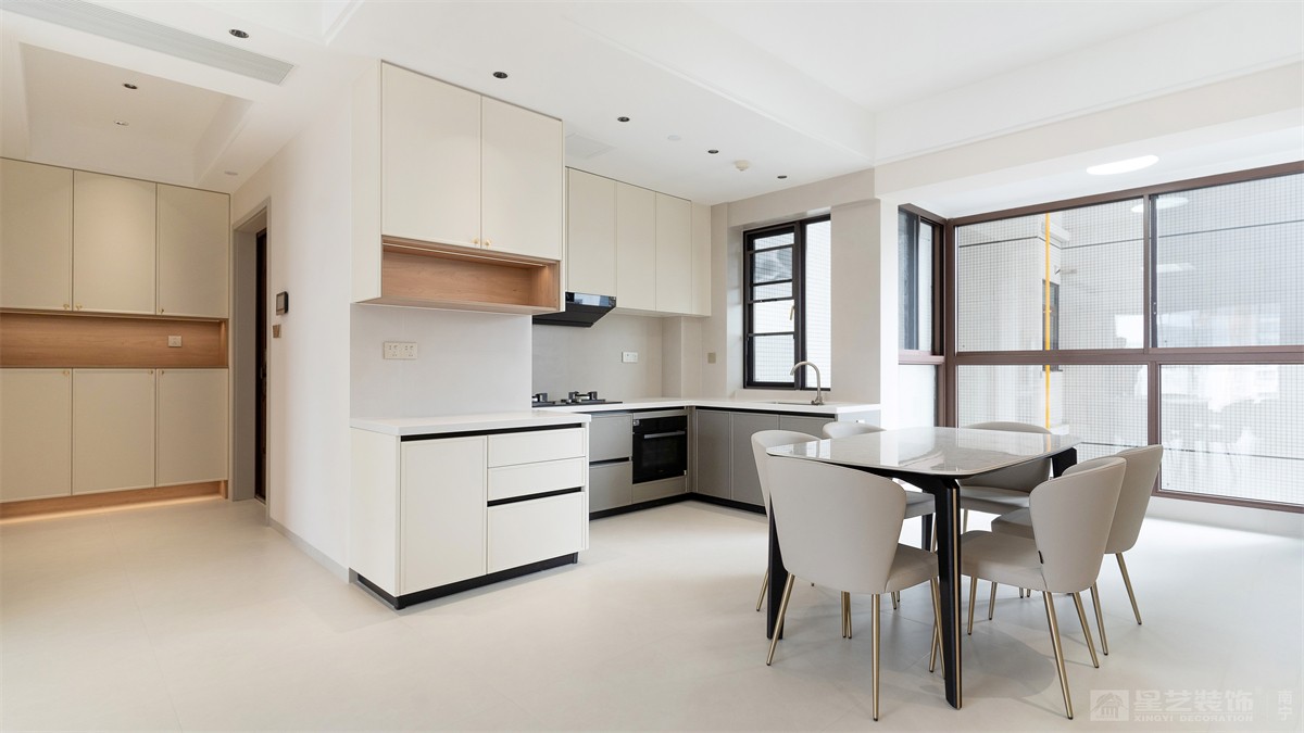 盛科城152平奶油風(fēng)餐廳裝修完工實景圖