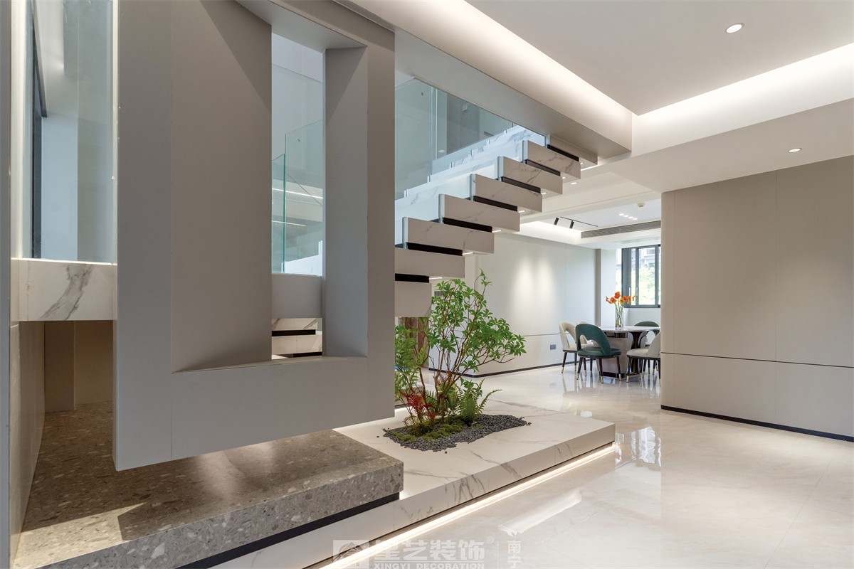 德澤苑220平現(xiàn)代簡約入戶裝修完工實(shí)景圖