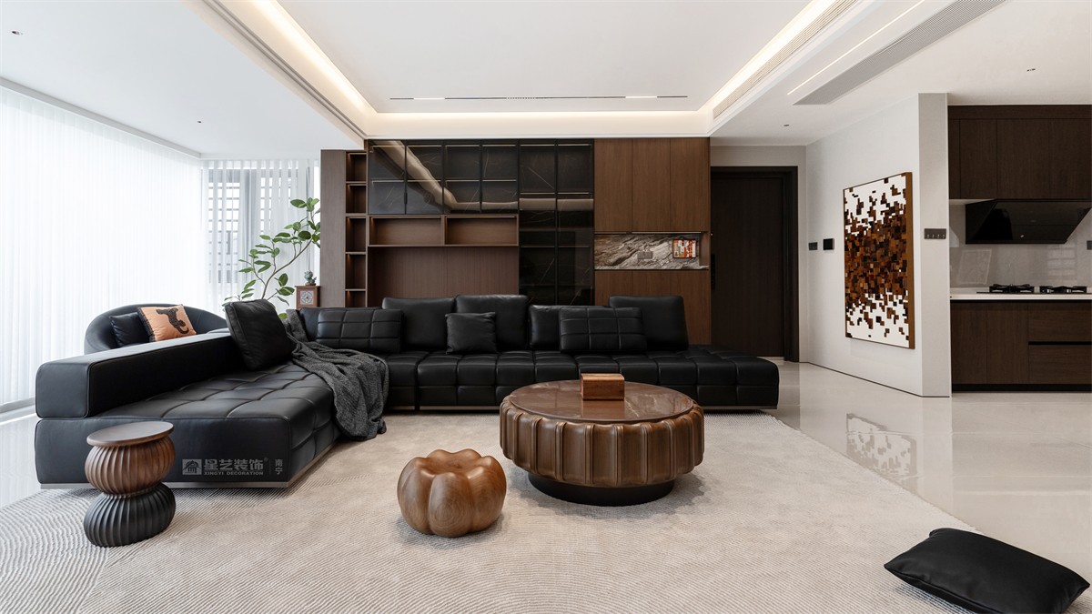 華潤(rùn)西園潤(rùn)府143平意式輕奢客廳裝修完工實(shí)景圖