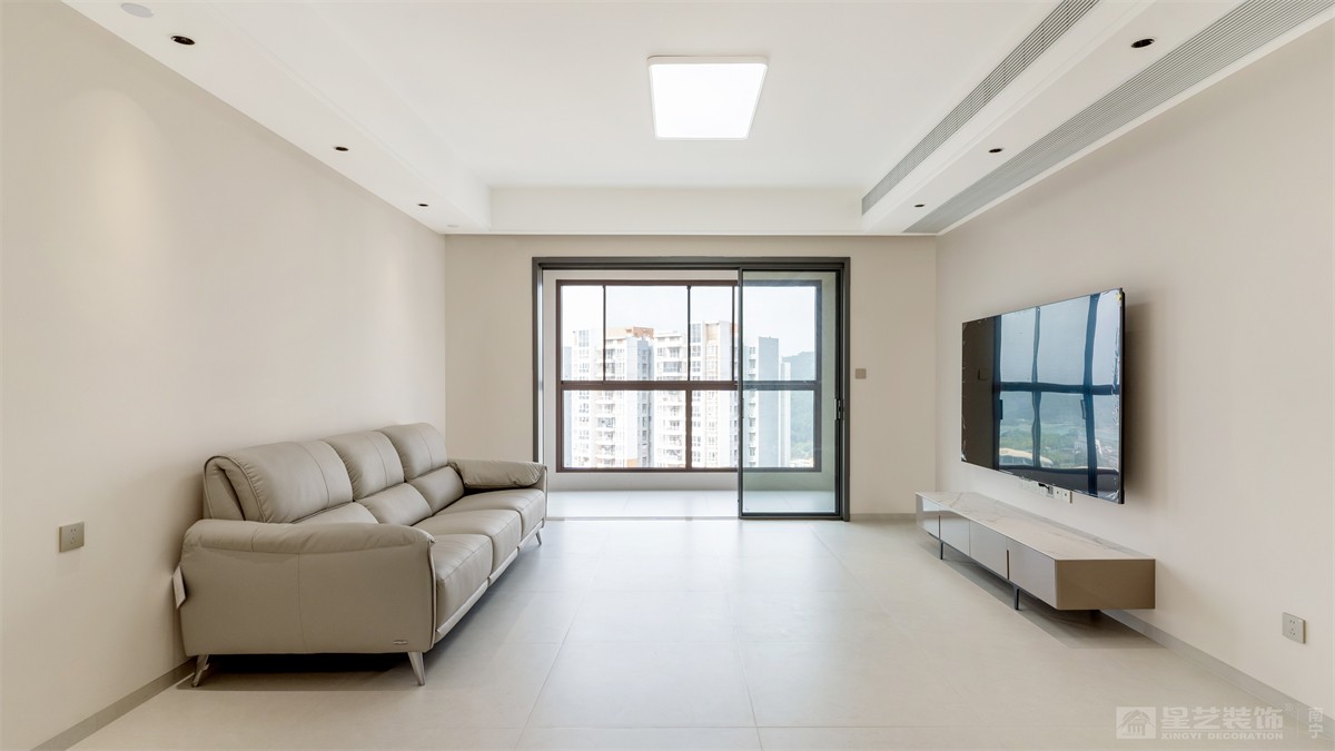 盛科城152平奶油風(fēng)客餐廳裝修完工實景圖