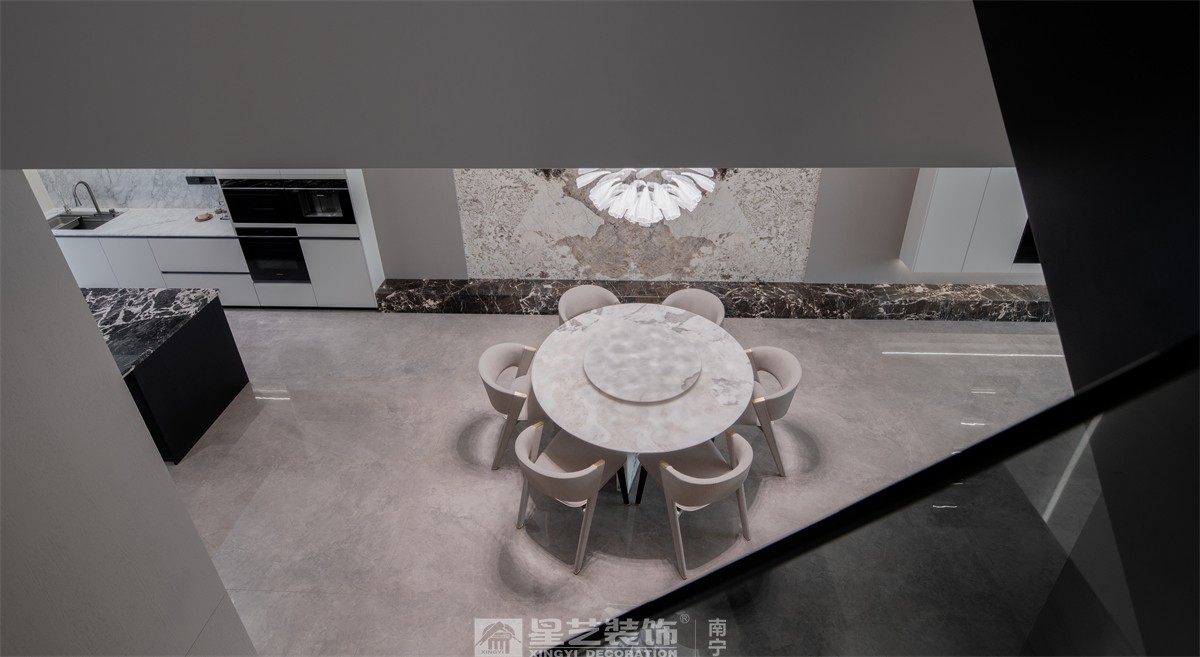 中海央墅500平現(xiàn)代極簡(jiǎn)餐廳裝修完工實(shí)景圖