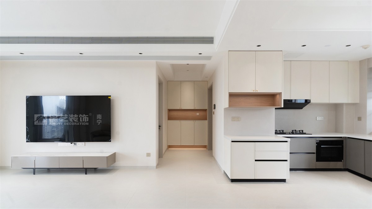 盛科城152平奶油風(fēng)客餐廳裝修完工實景圖