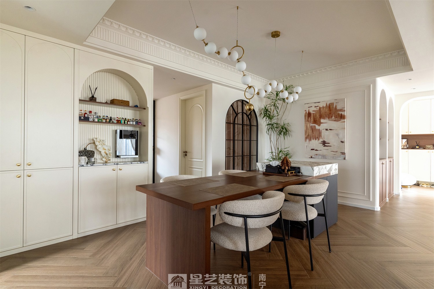 湖畔書院150平法式中古風(fēng)餐廳裝修完工實(shí)景圖