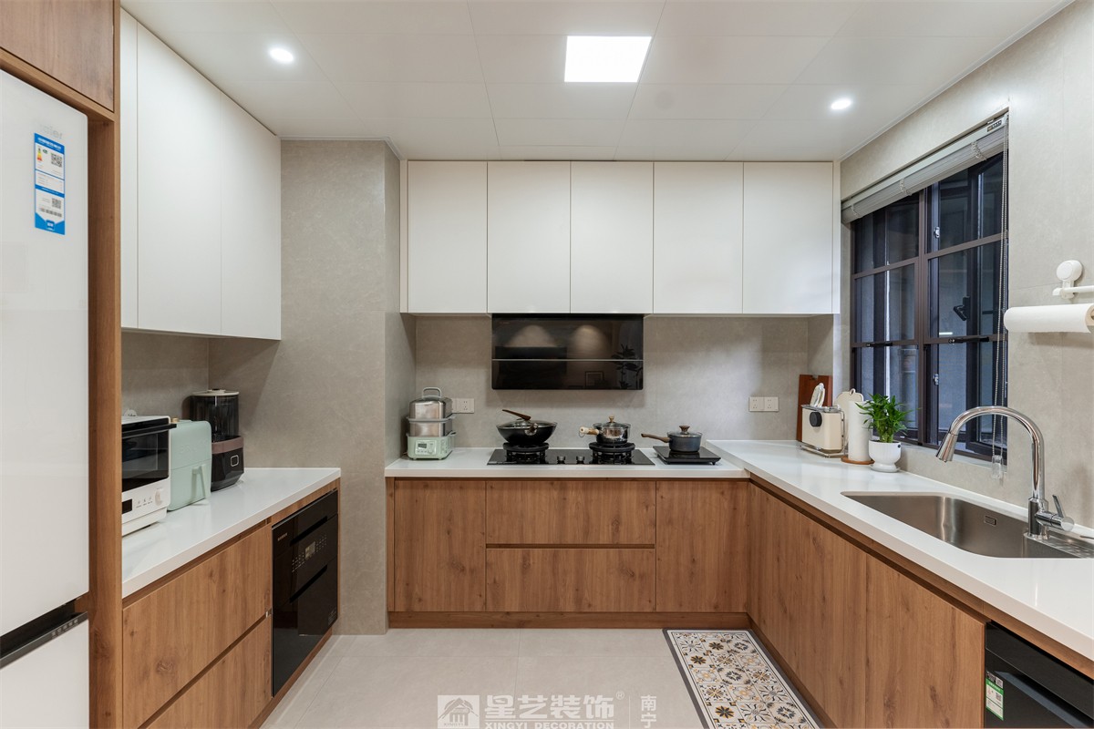 金科博翠山180平中古風裝修廚房完工實景圖