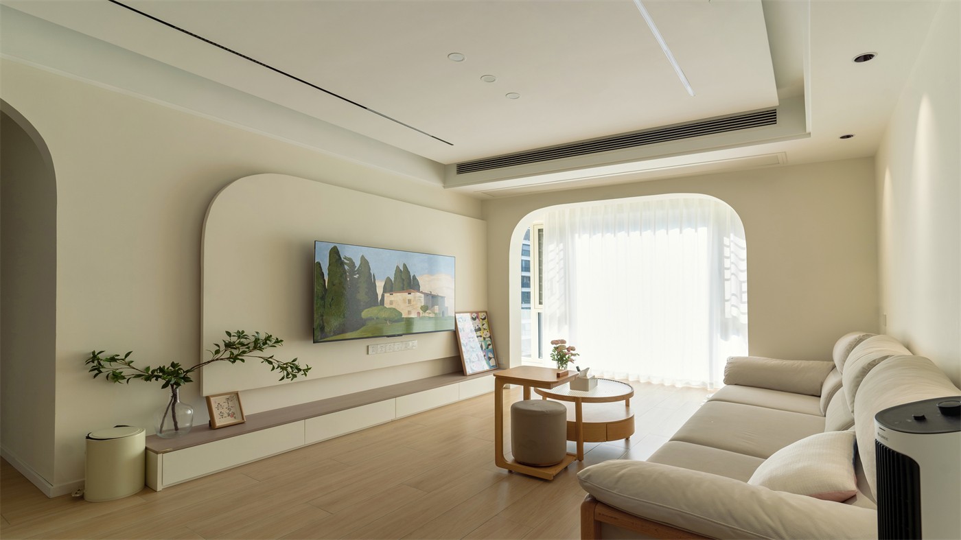 保利領(lǐng)秀廣場75平奶油風客廳裝修實景圖