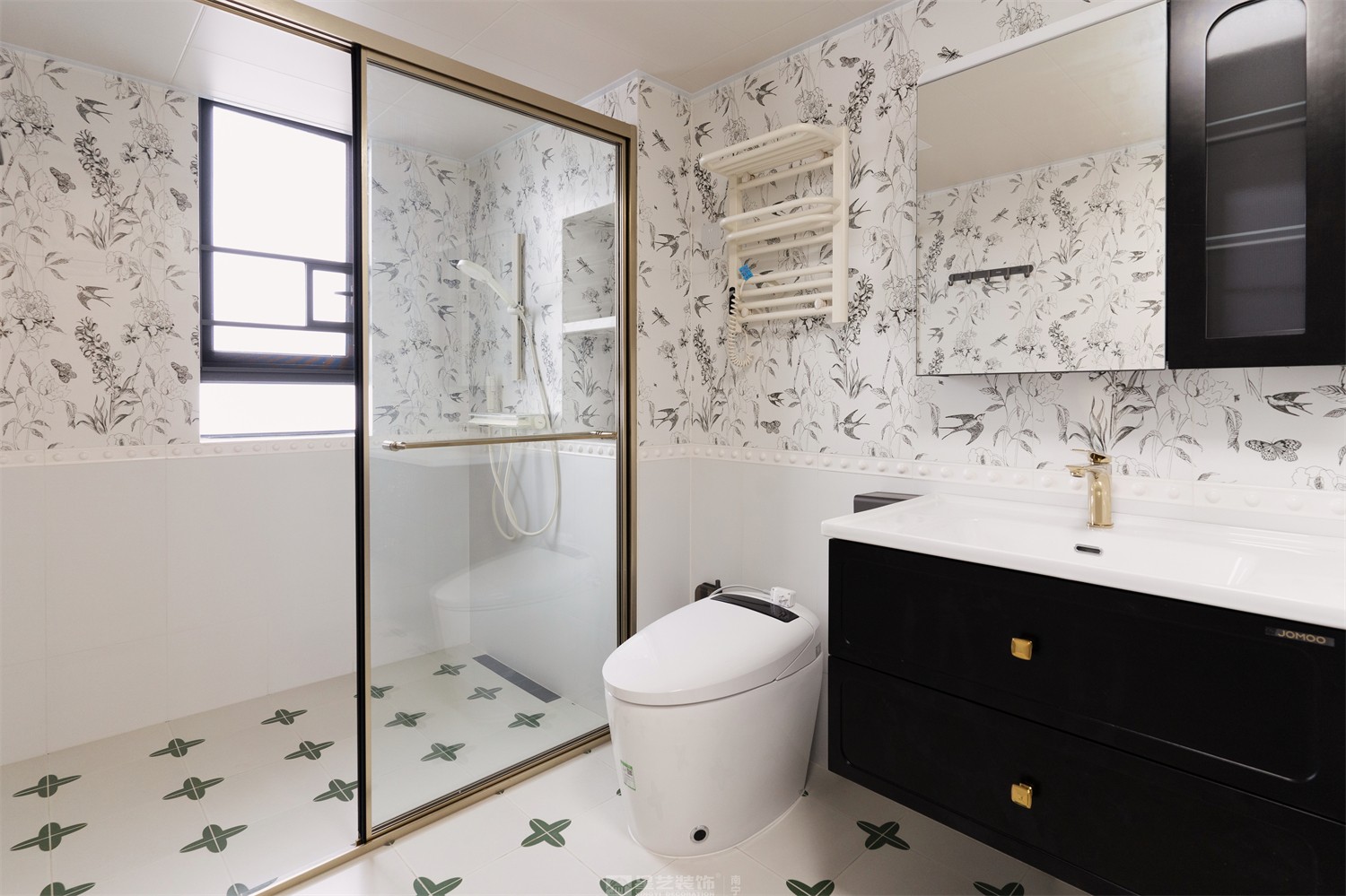 華潤中山府113平法式中古衛(wèi)生間裝修完工實(shí)景圖