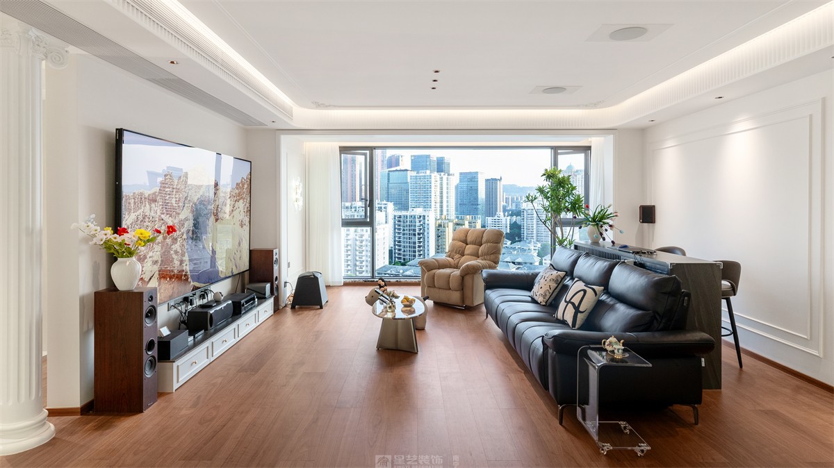 建發(fā)縵云143平法式風格客廳裝修實景圖