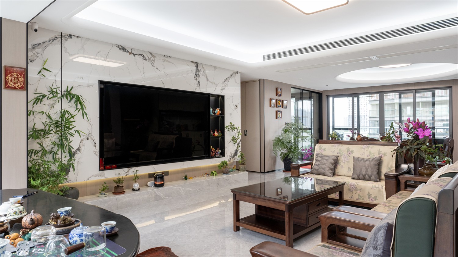 建發(fā)縵云210平新中式客廳裝修完工實(shí)景圖