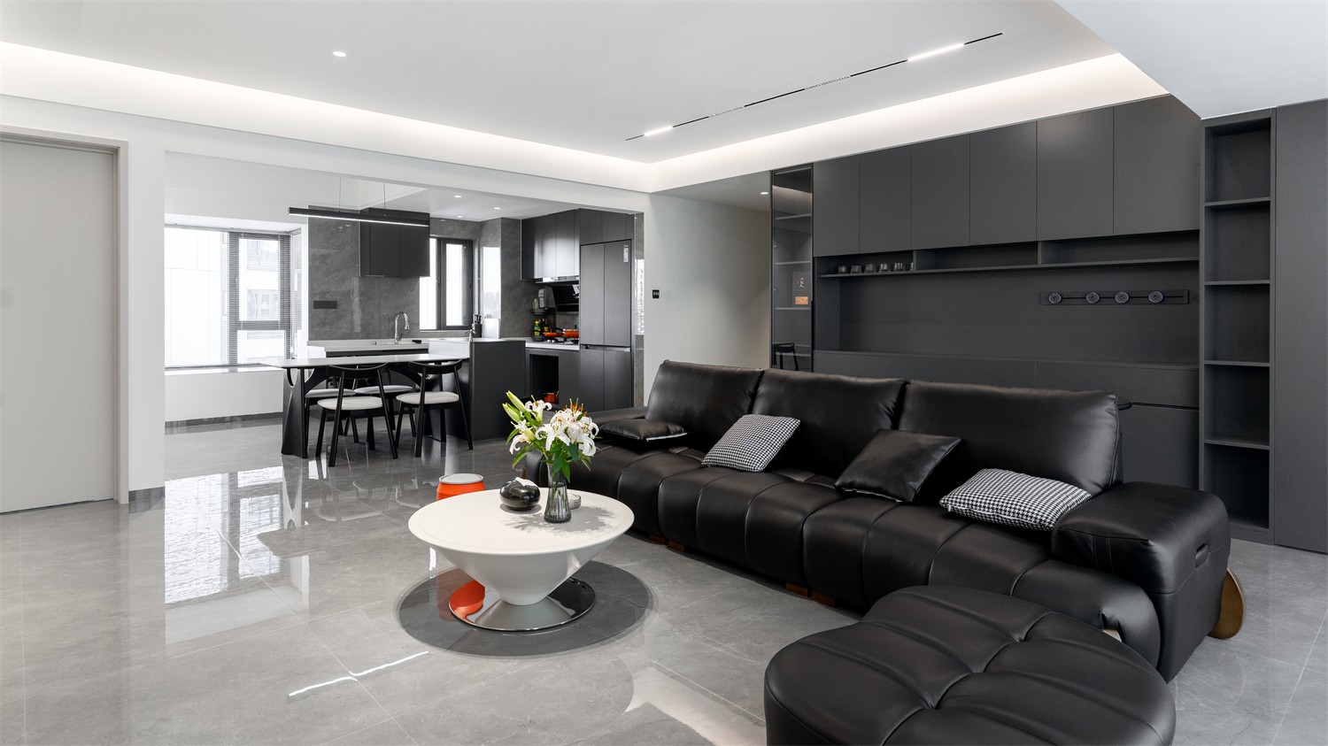 錦云湖光118平現(xiàn)代簡(jiǎn)約客廳裝修實(shí)景圖