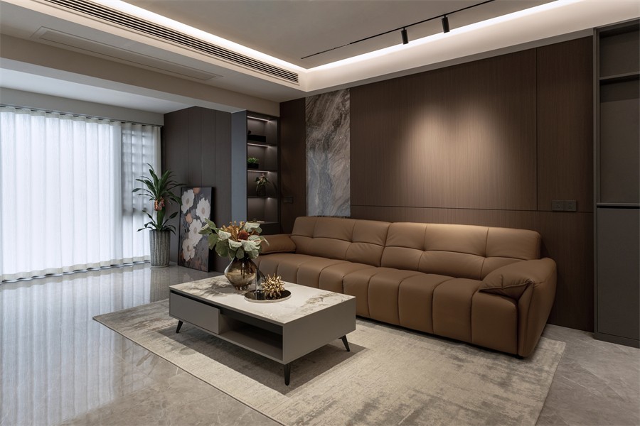 東方尊府117平現(xiàn)代風(fēng)格客廳裝修完工實(shí)景圖